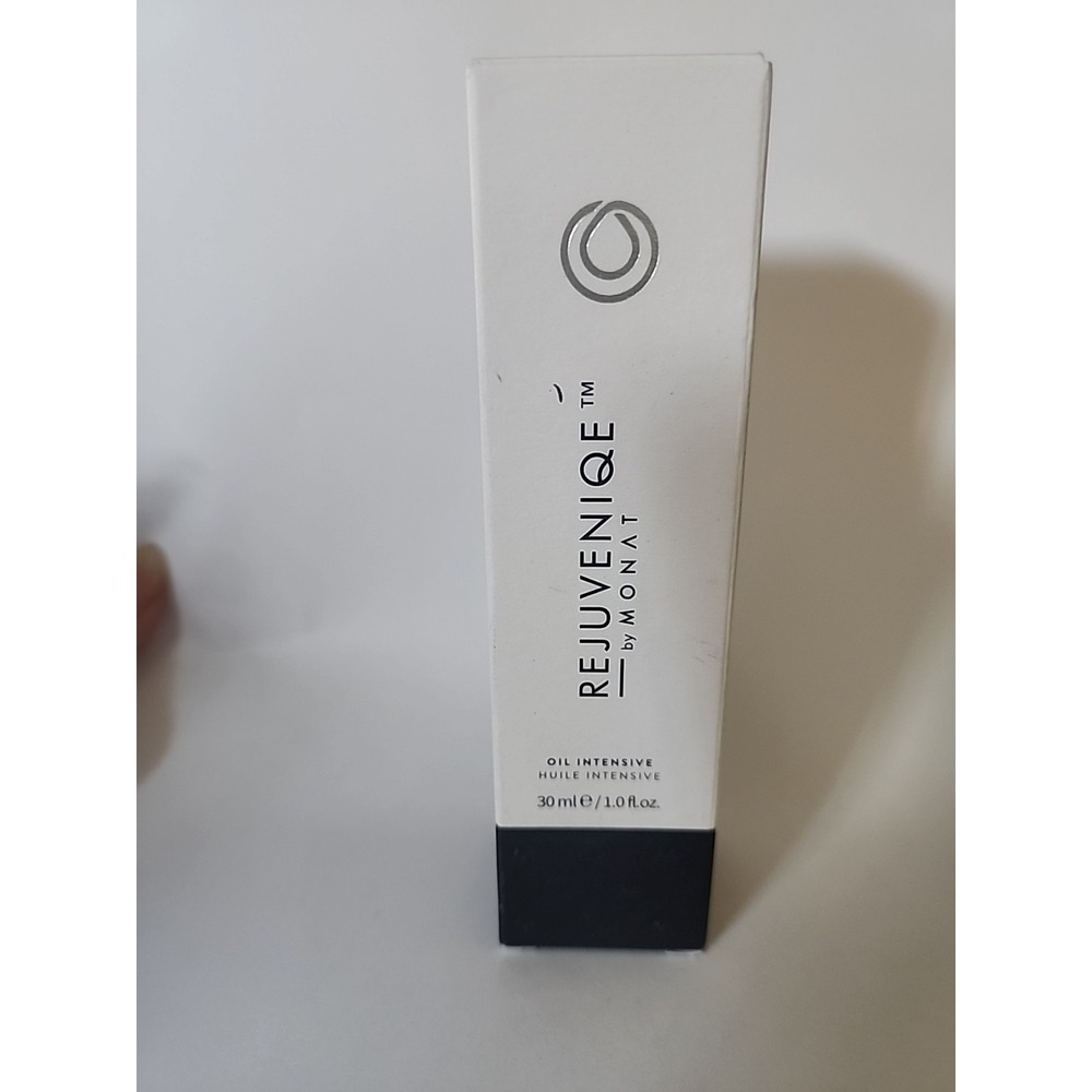 Monat Rejuvenique by Monat Hair Treatment Oil 30 ml / 1 fl oz Oil Formulation